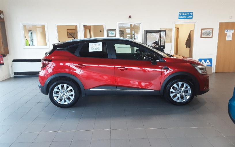 Renault Sorry Sold Captur Red/Black Edition
