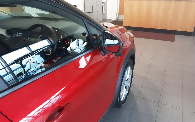 Renault Sorry Sold Captur Red/Black Edition