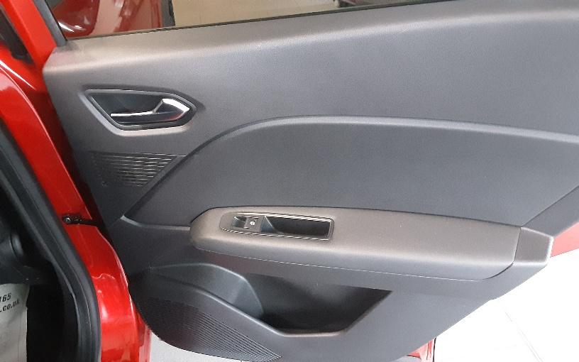 Renault Sorry Sold Captur Red/Black Edition