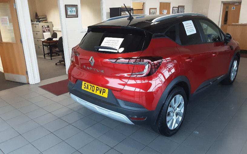 Renault Sorry Sold Captur Red/Black Edition
